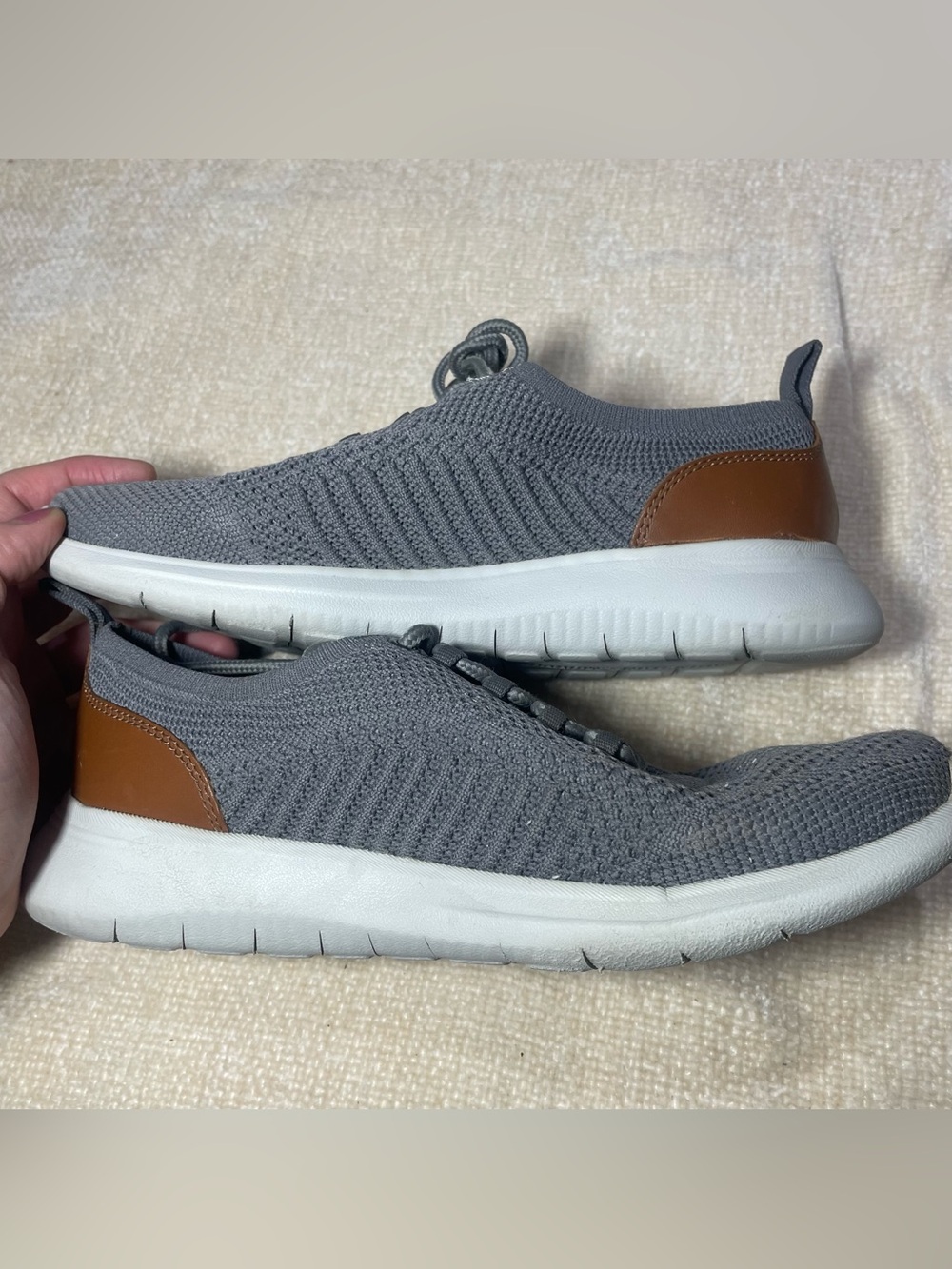 Johnston & Murphy Kids Gray Knit Slip-On Sneakers with Tan Heel Accent size 3.5 - Picture 7 of 11